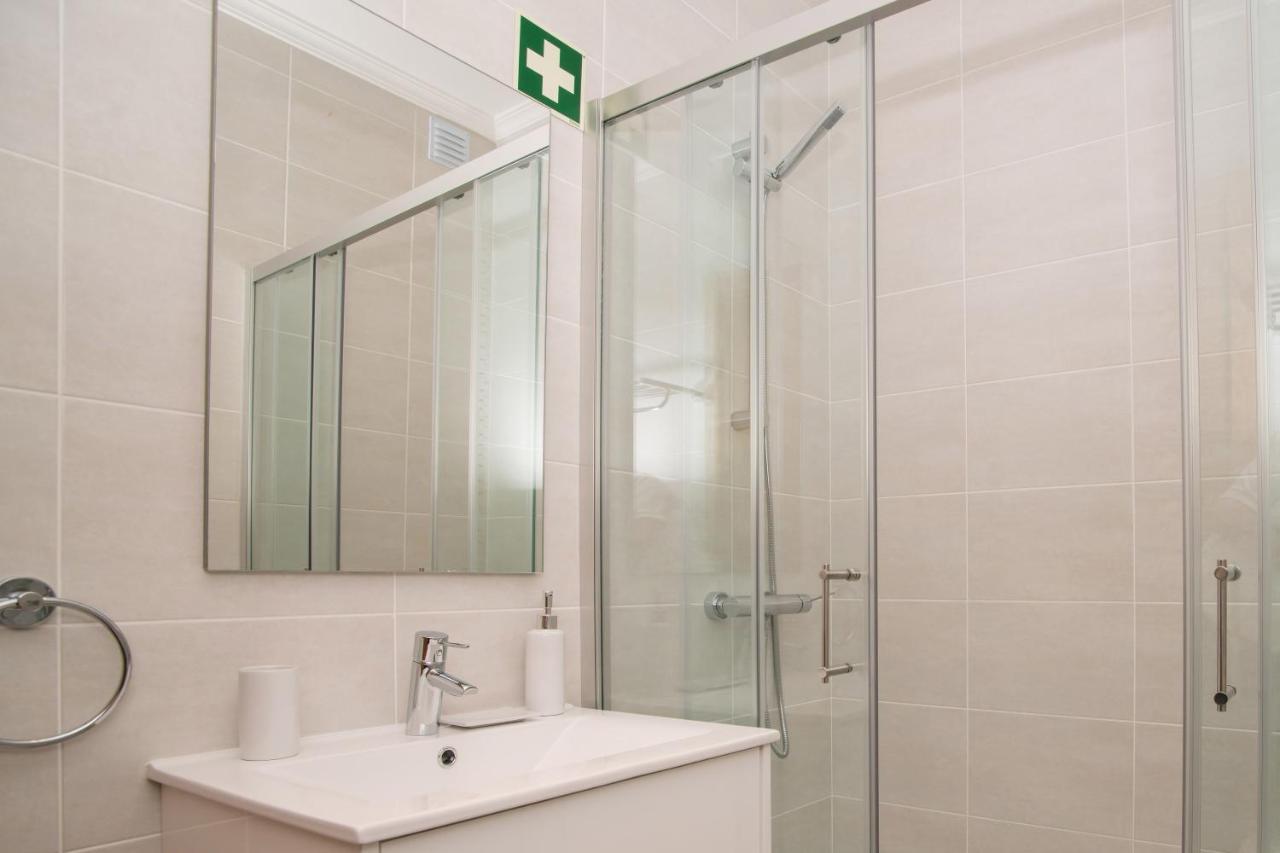 Central Modern 2 Bed Apartment Armação de Pêra Zewnętrze zdjęcie